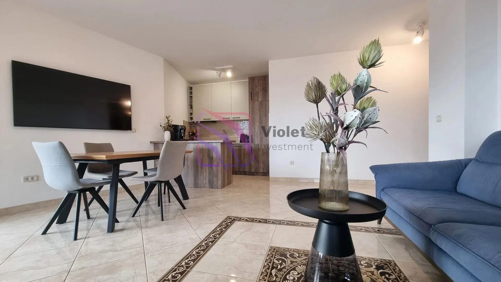Dvosoban-stan-sa-pogledom-na-more-u-Becicima-Budva-1 Dvosoban stan 107 m² – Bečići, Budva — fotografija 2