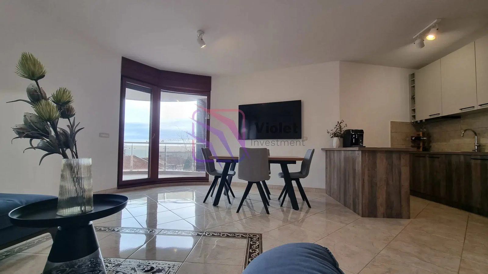 Dvosoban-stan-sa-pogledom-na-more-u-Becicima-Budva-11 Dvosoban stan 107 m² – Bečići, Budva — fotografija 12