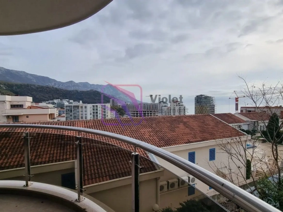 Dvosoban stan 107 m² – Bečići, Budva — fotografija 15