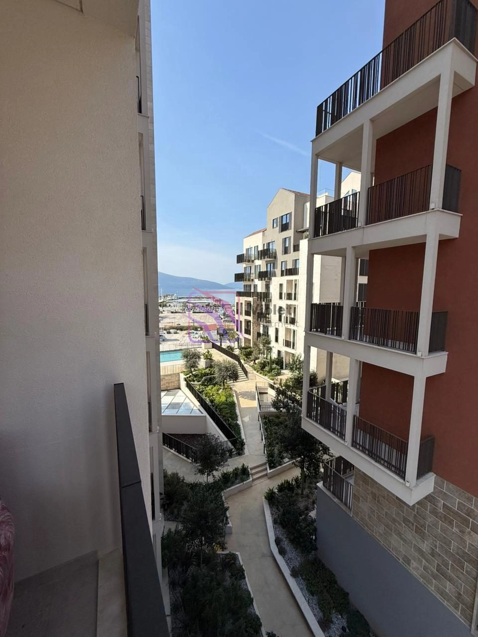 Garsonjera-45-m²-u-Porto-Montenegru-Tivat-5 Garsonjera 45 m² – Seljanovo, Tivat — fotografija 6