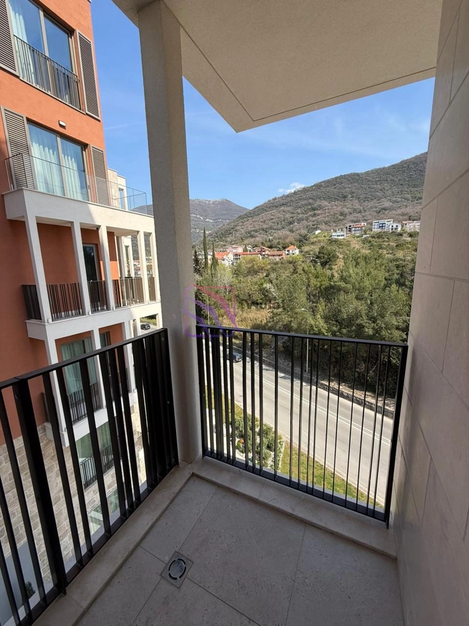 Garsonjera-45-m²-u-Porto-Montenegru-Tivat-9 Garsonjera 45 m² – Seljanovo, Tivat — fotografija 10
