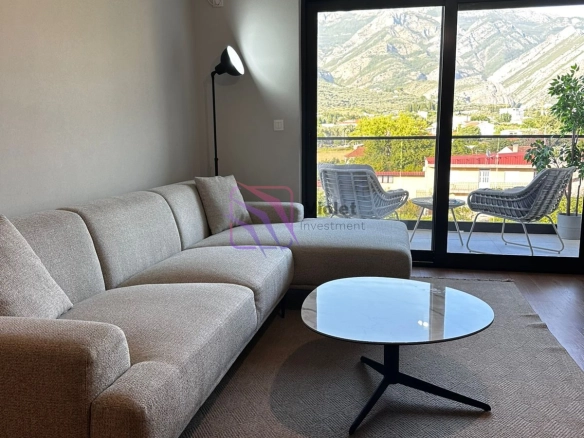 Dvosoban stan 67 m² – Bar — fotografija 2