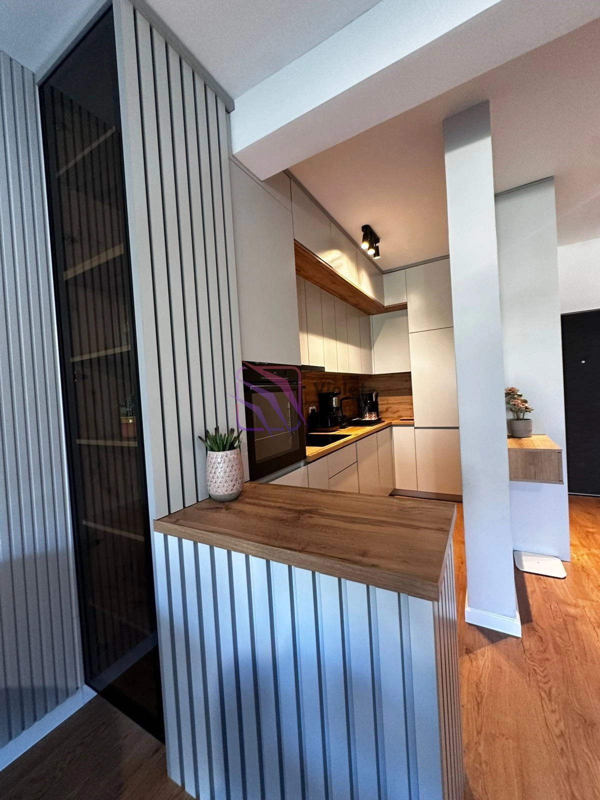 Namjesten-dvosoban-stan-od-67-m²-u-Baru-3 Dvosoban stan 67 m² – Bar — fotografija 4