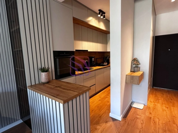 Dvosoban stan 67 m² – Bar — fotografija 5