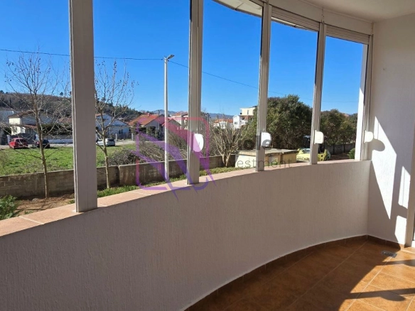 Izdavanje: Trosoban stan 94 m² – Zabjelo, Podgorica — fotografija 11