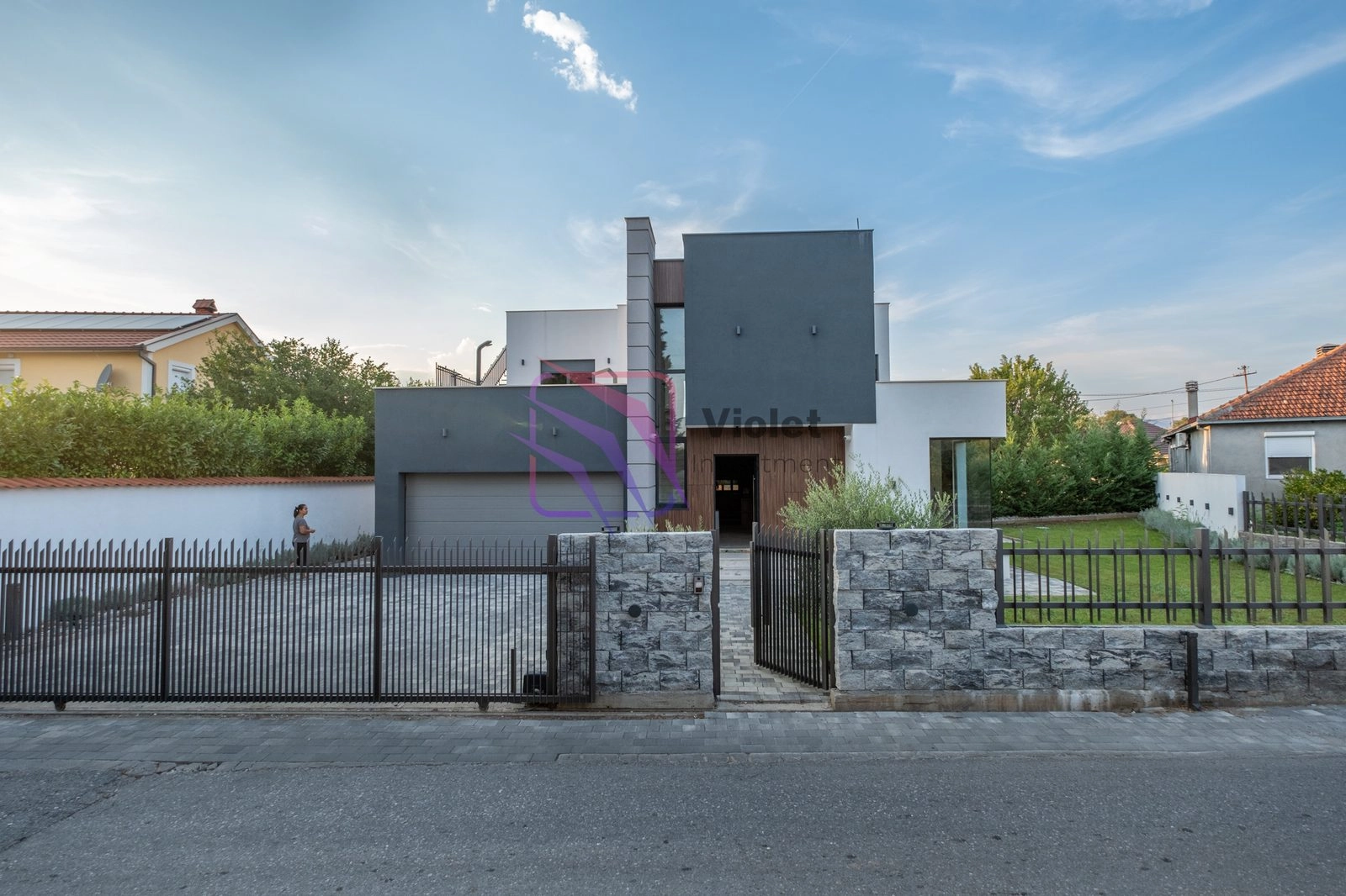 Izdavanje: Kuća 180 m² – Gornja Gorica, Podgorica — fotografija 3