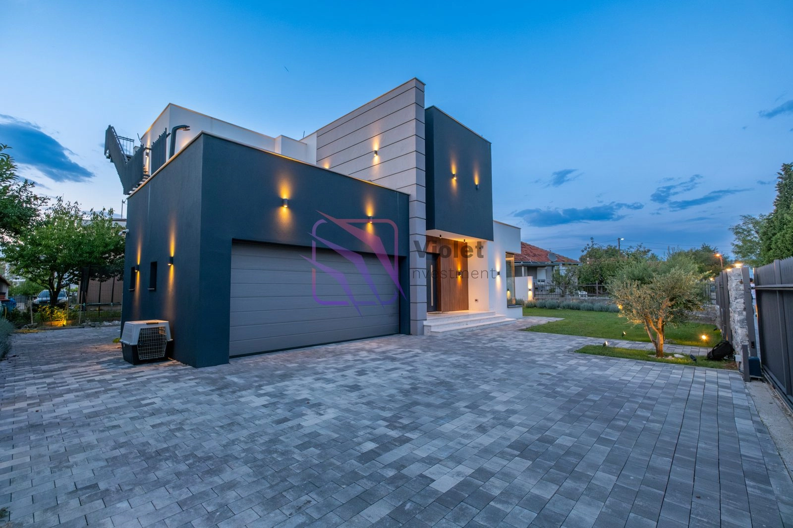 Izdavanje: Kuća 180 m² – Gornja Gorica, Podgorica — fotografija 5