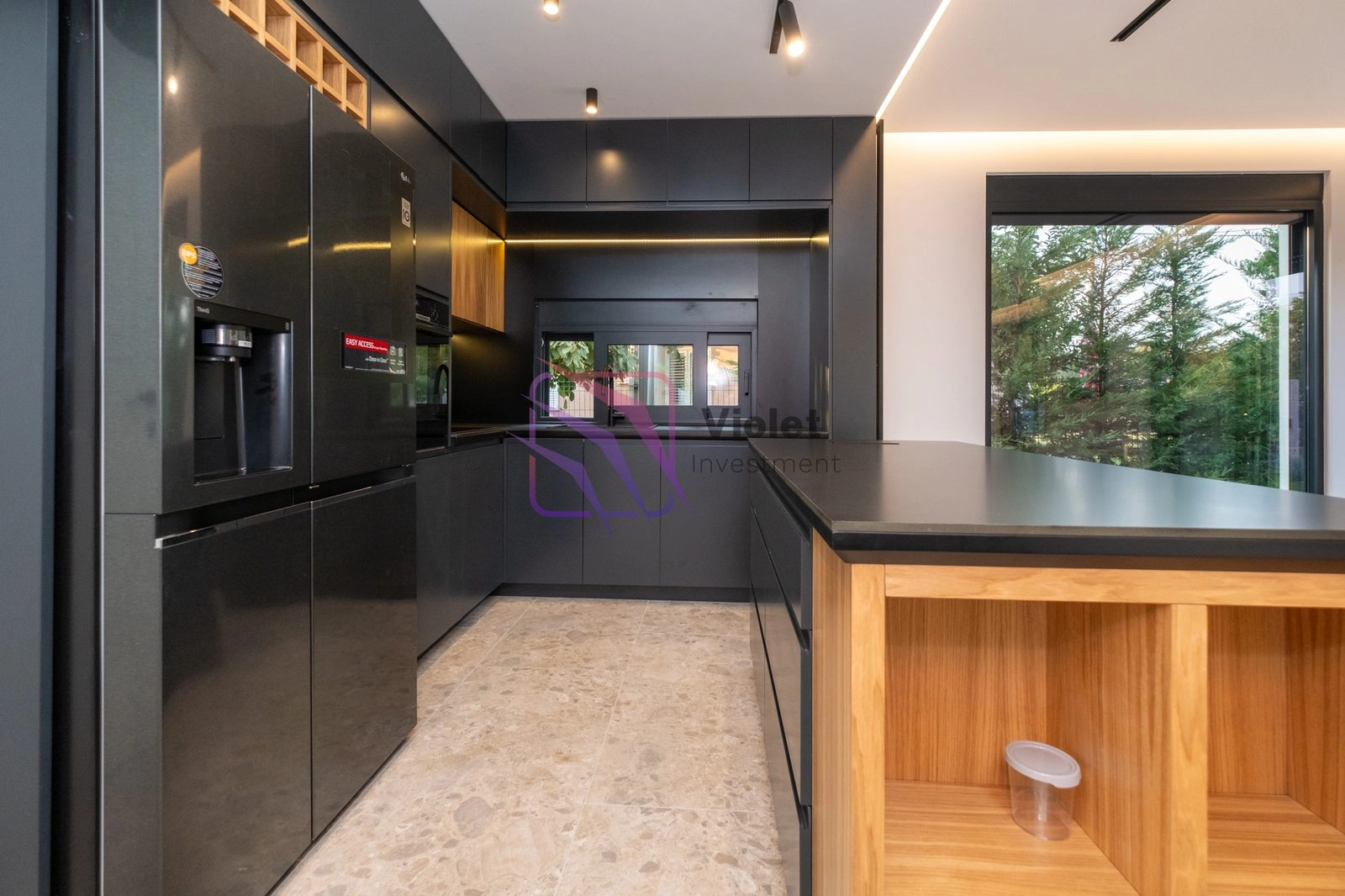 Izdavanje: Kuća 180 m² – Gornja Gorica, Podgorica — fotografija 9