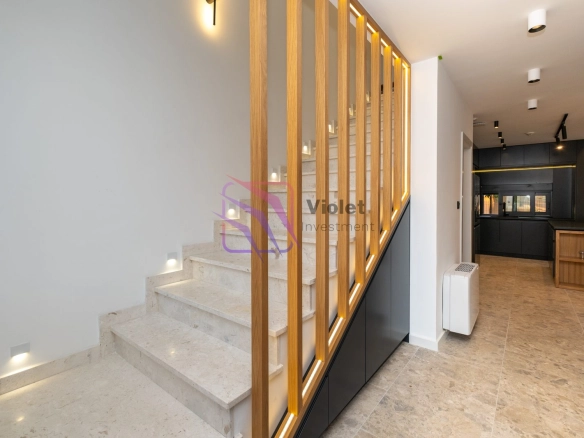 Izdavanje: Kuća 180 m² – Gornja Gorica, Podgorica — fotografija 11