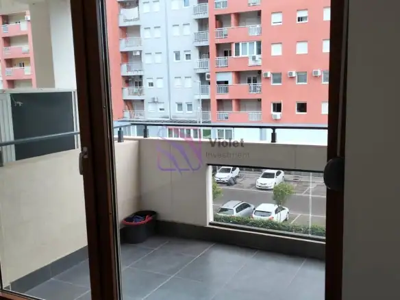 Dvosoban stan u Master kvartu, Podgorica — fotografija 8