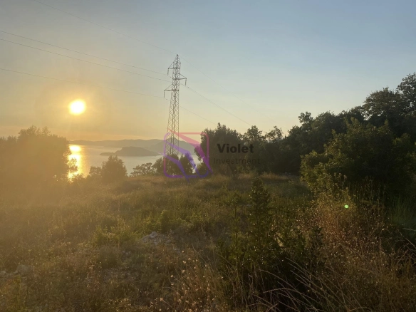 Građevinski plac u Blizikućama