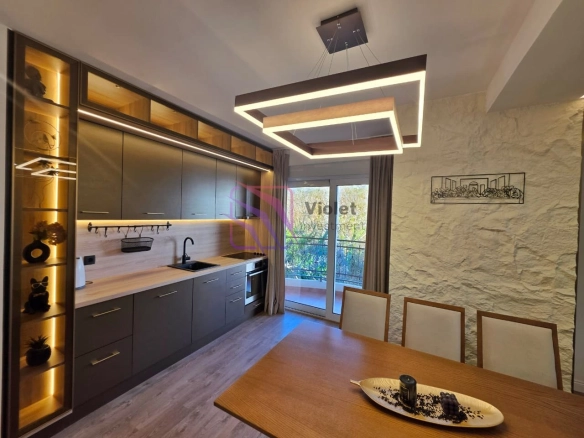 Trosoban stan 107 m² – Bečići, Budva — fotografija 8