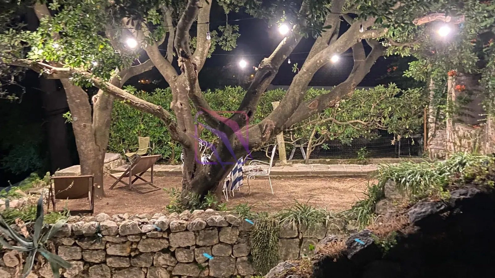 Kamena-kuca-u-prvoj-liniji-do-mora-Dobrota-Kotor-8 Kuća 180 m² – Dobrota, Kotor — fotografija 9