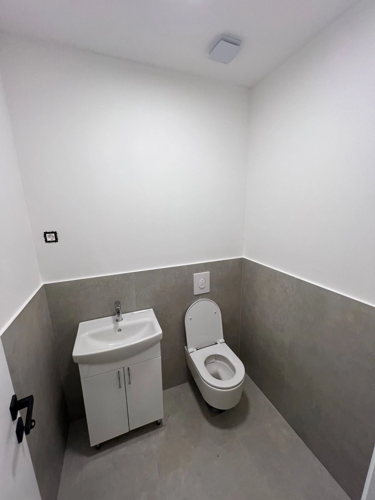 Poslovni-prostor-u-City-kvartu-Podgorica-9 Izdavanje: Poslovni prostor 95 m² – City kvart, Podgorica — fotografija 10