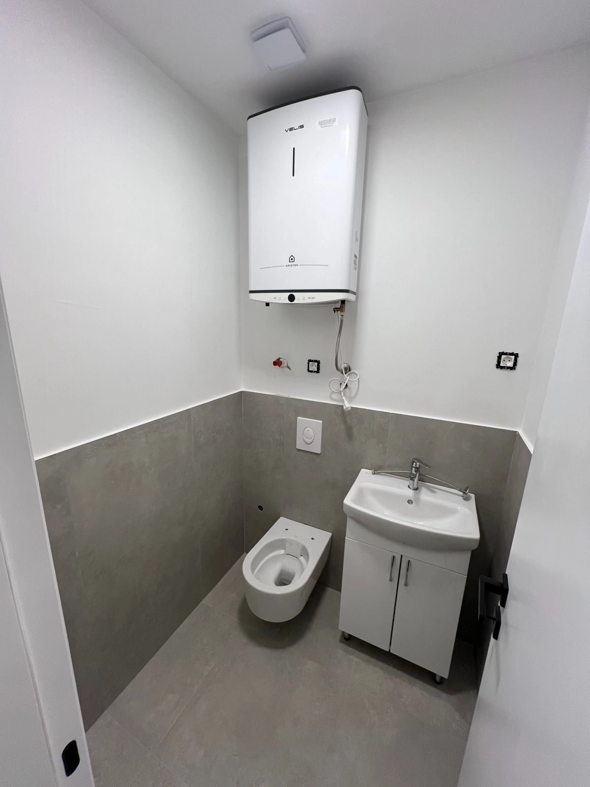 Poslovni-prostor-u-City-kvartu-Podgorica-12 Izdavanje: Poslovni prostor 95 m² – City kvart, Podgorica — fotografija 13