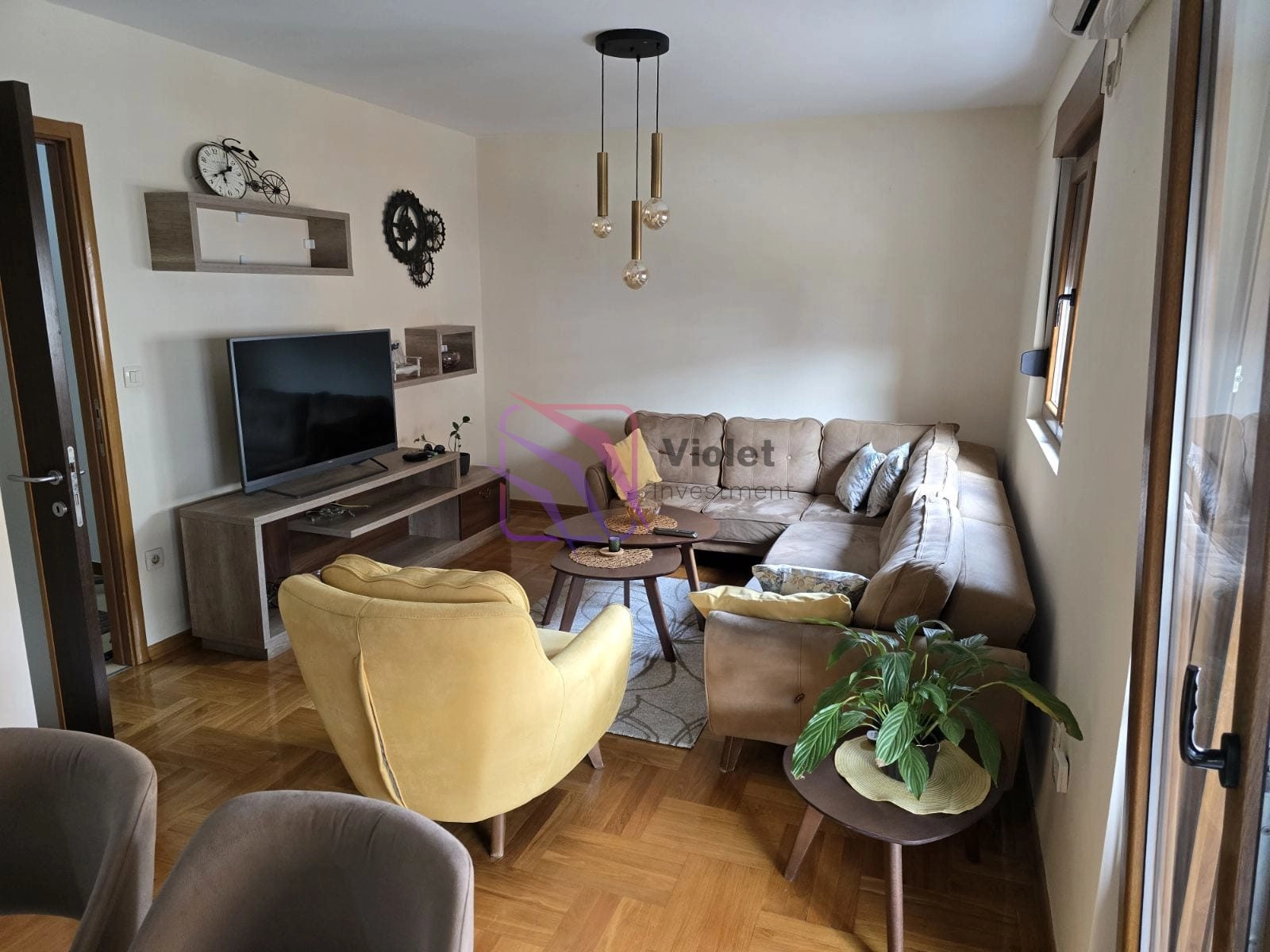 Dvosoban-stan-na-Starom-aerodromu-Podgorica-10 Izdavanje: Dvosoban stan 70 m² – Stari aerodrom, Podgorica — fotografija 11