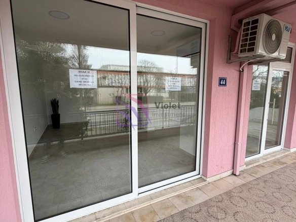 Izdavanje: Poslovni prostor 37 m² – Krivi most, Podgorica — fotografija 2