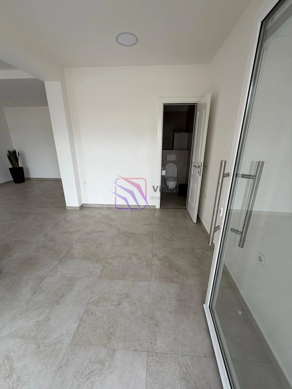 Poslovni-prostor-za-izdavanje-Krivi-most-Podgorica-3 Izdavanje: Poslovni prostor 37 m² – Krivi most, Podgorica — fotografija 4