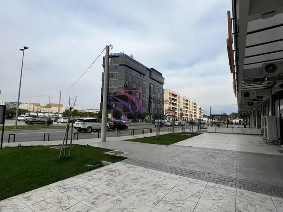 Izdavanje: Poslovni prostor 104 m² – Central Point, Podgorica — fotografija 5