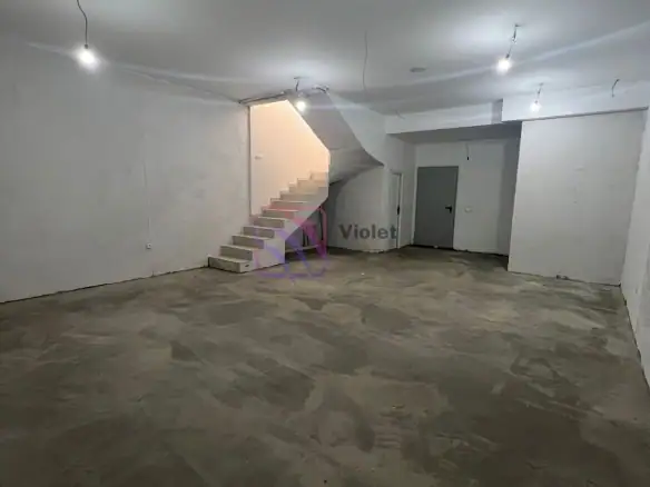 Izdavanje: Poslovni prostor 104 m² – Central Point, Podgorica — fotografija 12