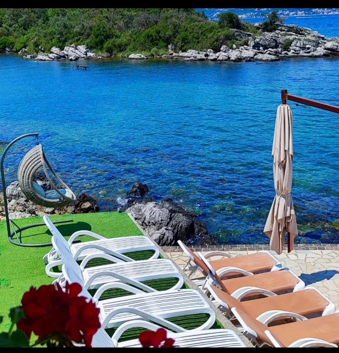Kamena-kuca-na-Lustici-Tivat-3 Kuća 107 m² – Tivat — fotografija 4
