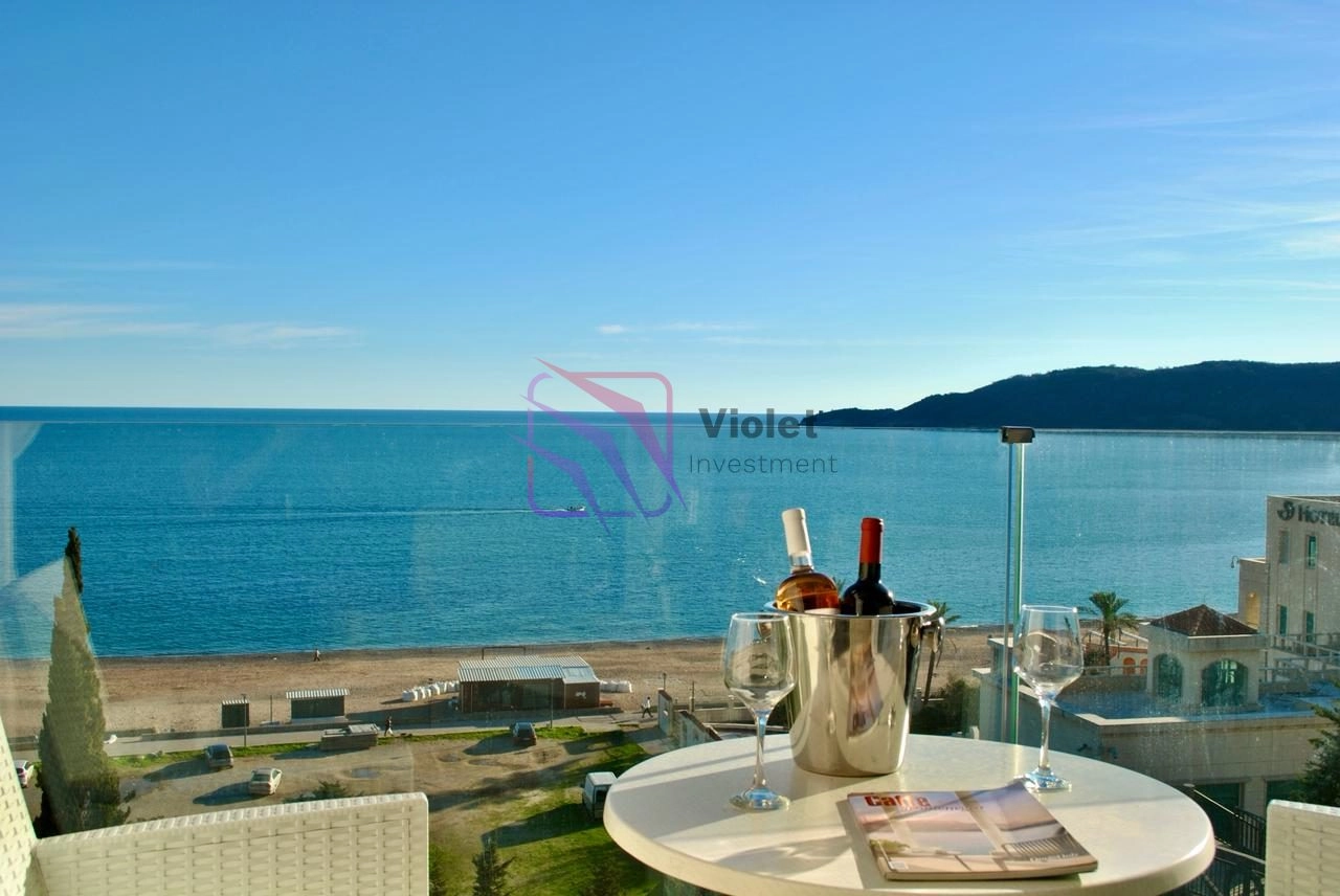 Jednosoban-stan-uz-more-u-Becicima-Budva-9 Izdavanje: Jednosoban stan 60 m² – Bečići, Budva — fotografija 10