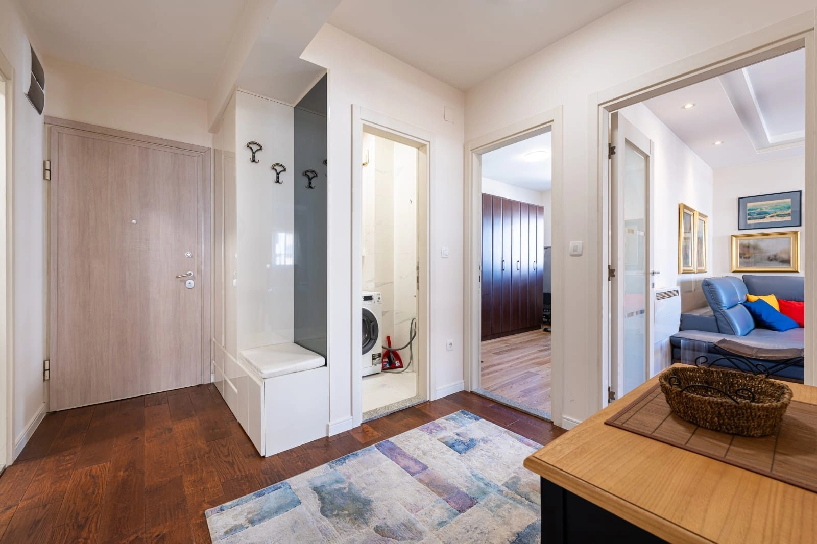 Namjesten-dvosoban-stan-u-Central-Pointu-Podgorica-8 Dvosoban stan 68 m² – Central Point, Podgorica — fotografija 9