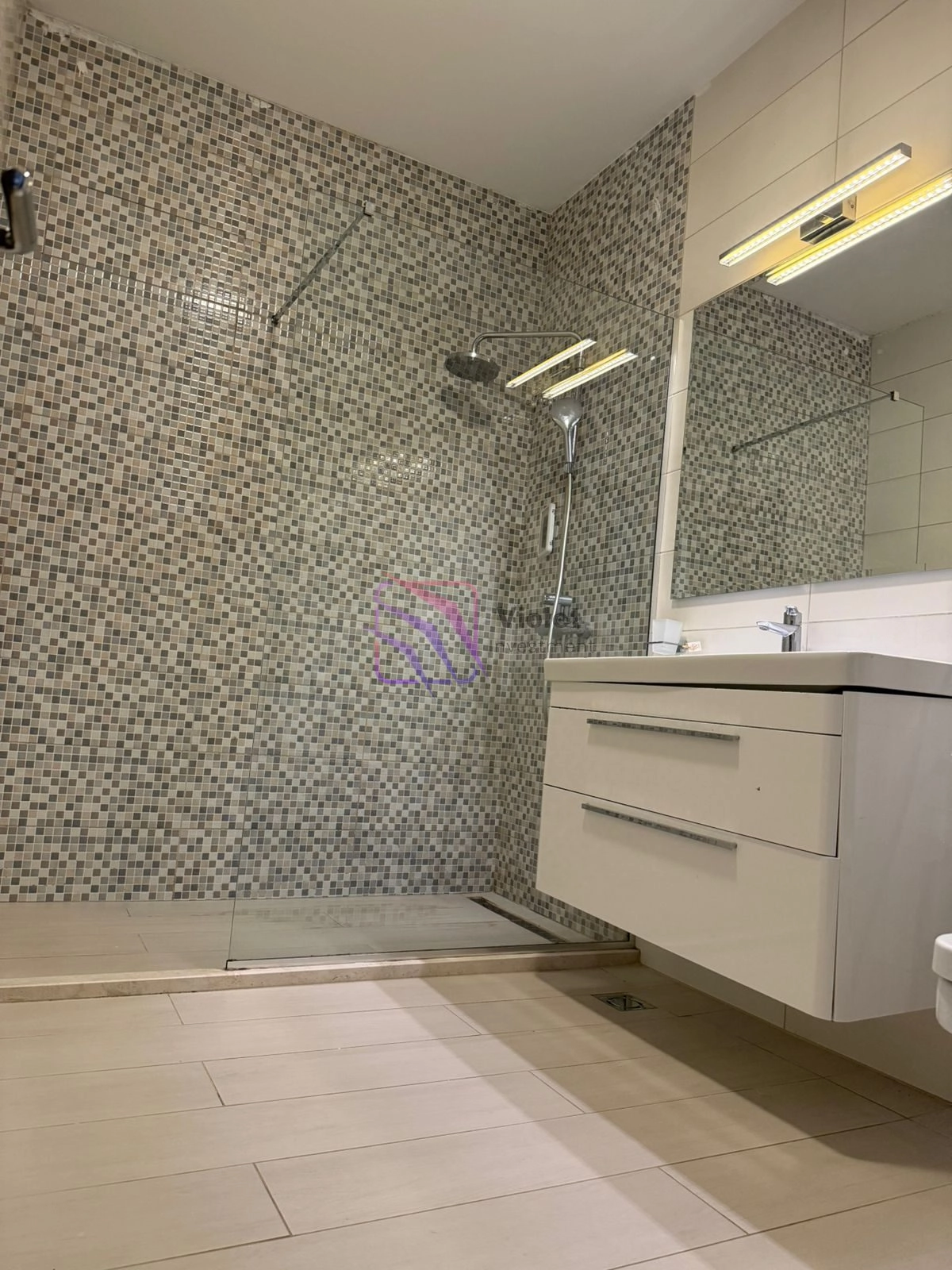 Dvosoban-stan-u-naselju-Preko-Morace-Podgorica-1 Izdavanje: Dvosoban stan 90 m² – Preko Morače, Podgorica — fotografija 2