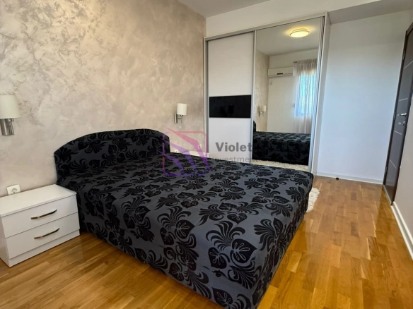 Izdavanje: Dvosoban stan 90 m² – Preko Morače, Podgorica — fotografija 3