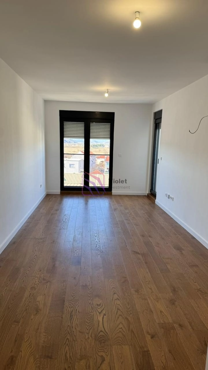 Jednosoban-stan-46-m²-u-Master-kvartu-Podgorica-4 Izdavanje: Jednosoban stan 46 m² – Master kvart, Podgorica — fotografija 5