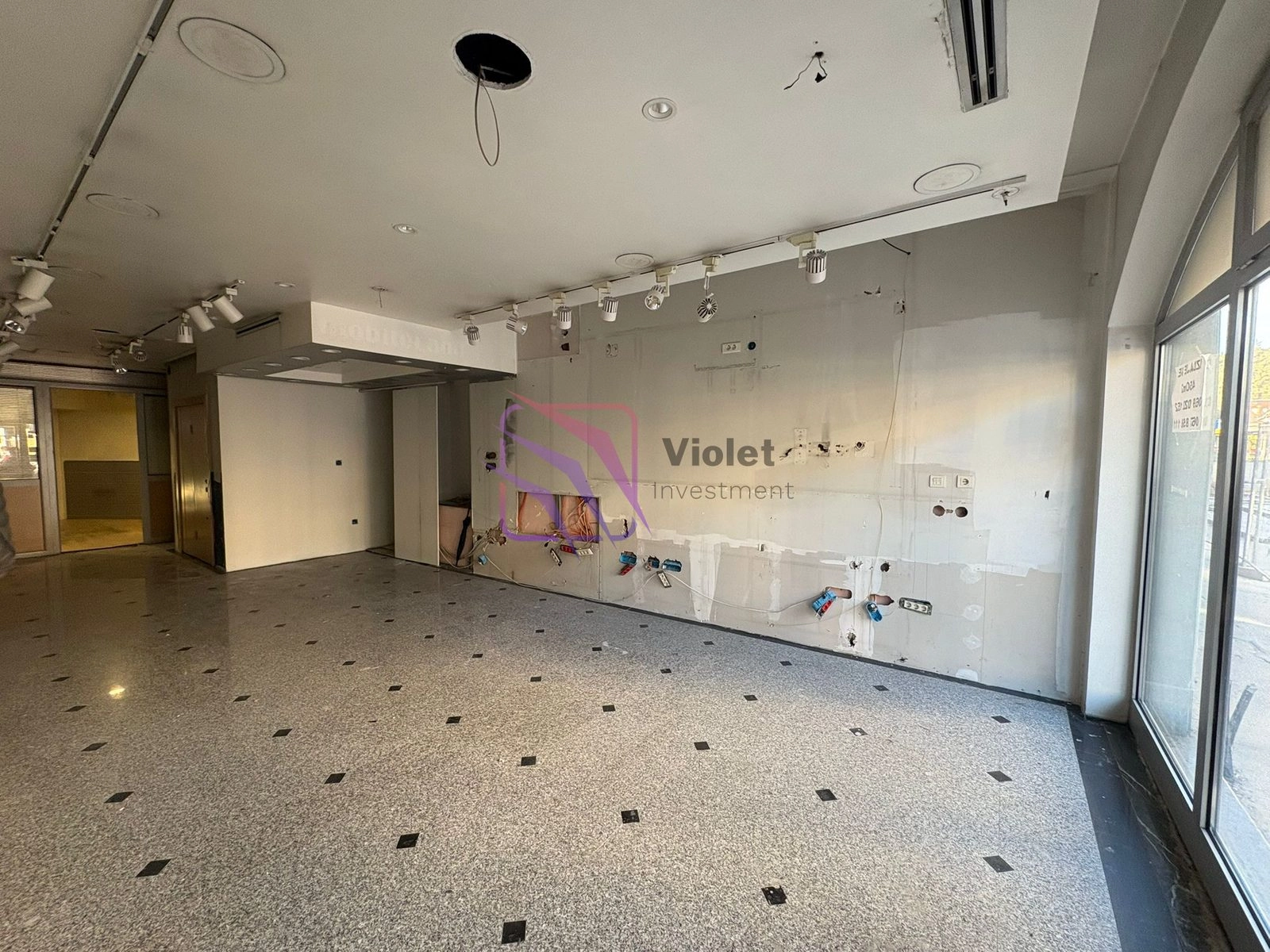 Poslovni-prostor-u-ulici-Slobode-Centar-Podgorica-1 Izdavanje: Poslovni prostor 490 m² – Centar, Podgorica — fotografija 2