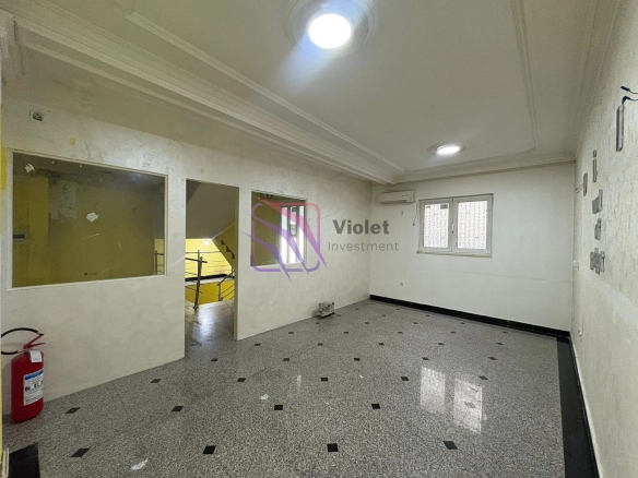 Izdavanje: Poslovni prostor 490 m² – Centar, Podgorica — fotografija 3