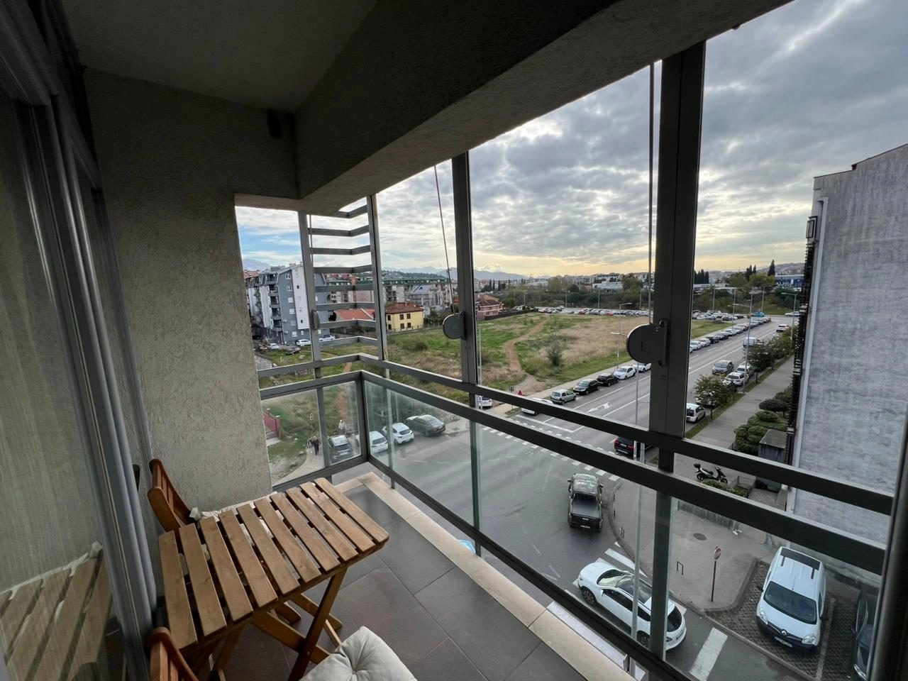 Trosoban-stan-u-City-kvartu-Podgorica-1 Izdavanje: Trosoban stan 80 m² – City kvart, Podgorica — fotografija 2