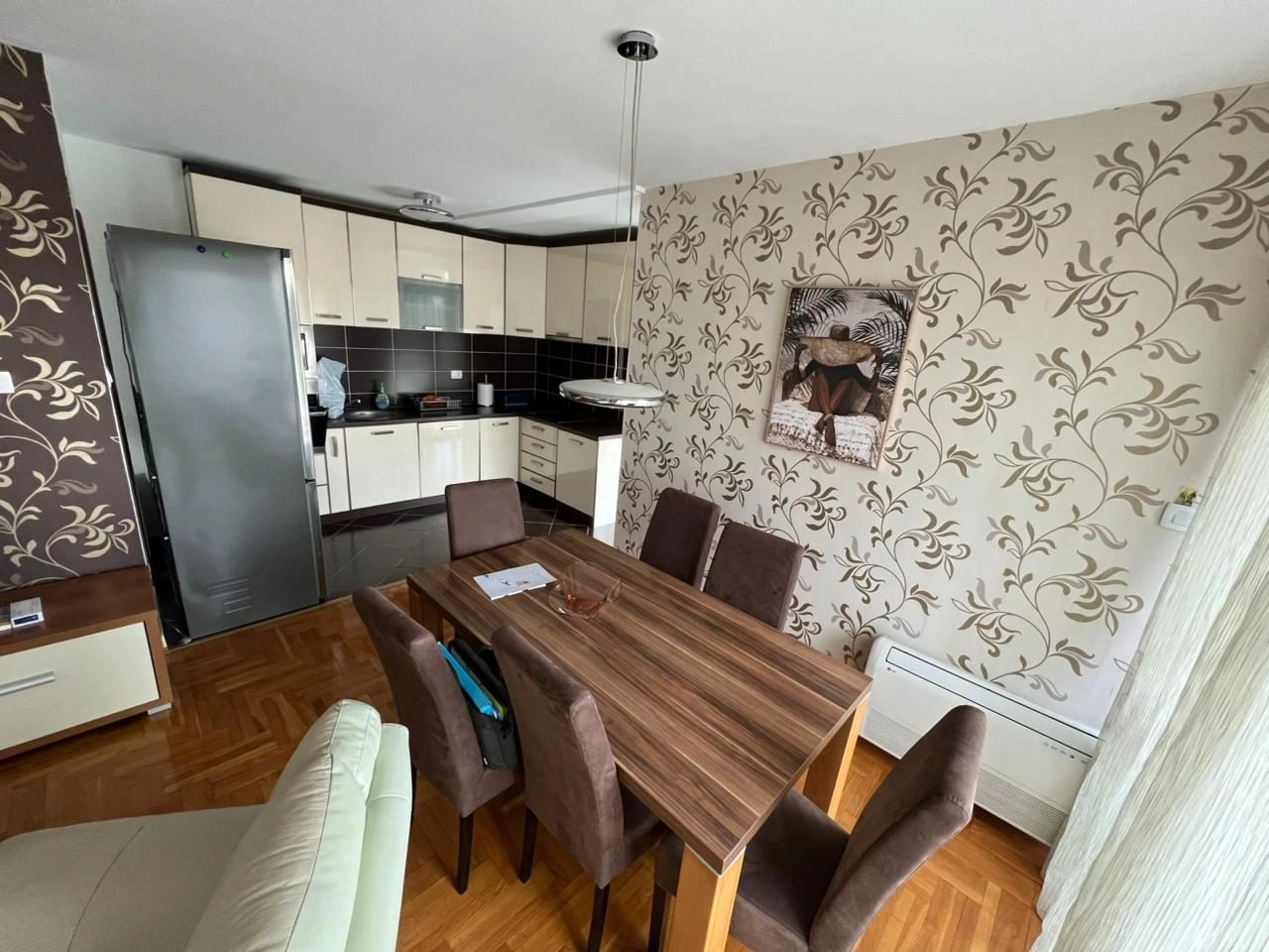 Trosoban-stan-u-City-kvartu-Podgorica-5 Izdavanje: Trosoban stan 80 m² – City kvart, Podgorica — fotografija 6