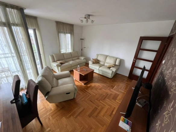 Izdavanje: Trosoban stan 80 m² – City kvart, Podgorica — fotografija 7