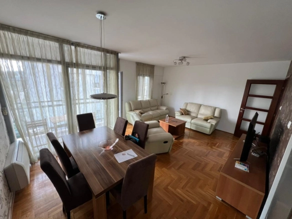 Izdavanje: Trosoban stan 80 m² – City kvart, Podgorica — fotografija 8