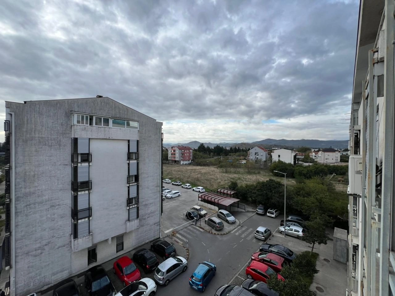 Trosoban-stan-u-City-kvartu-Podgorica-8 Izdavanje: Trosoban stan 80 m² – City kvart, Podgorica — fotografija 9