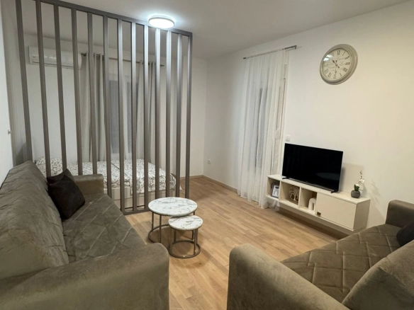Namještena garsonjera 37 m² u naselju Momišići