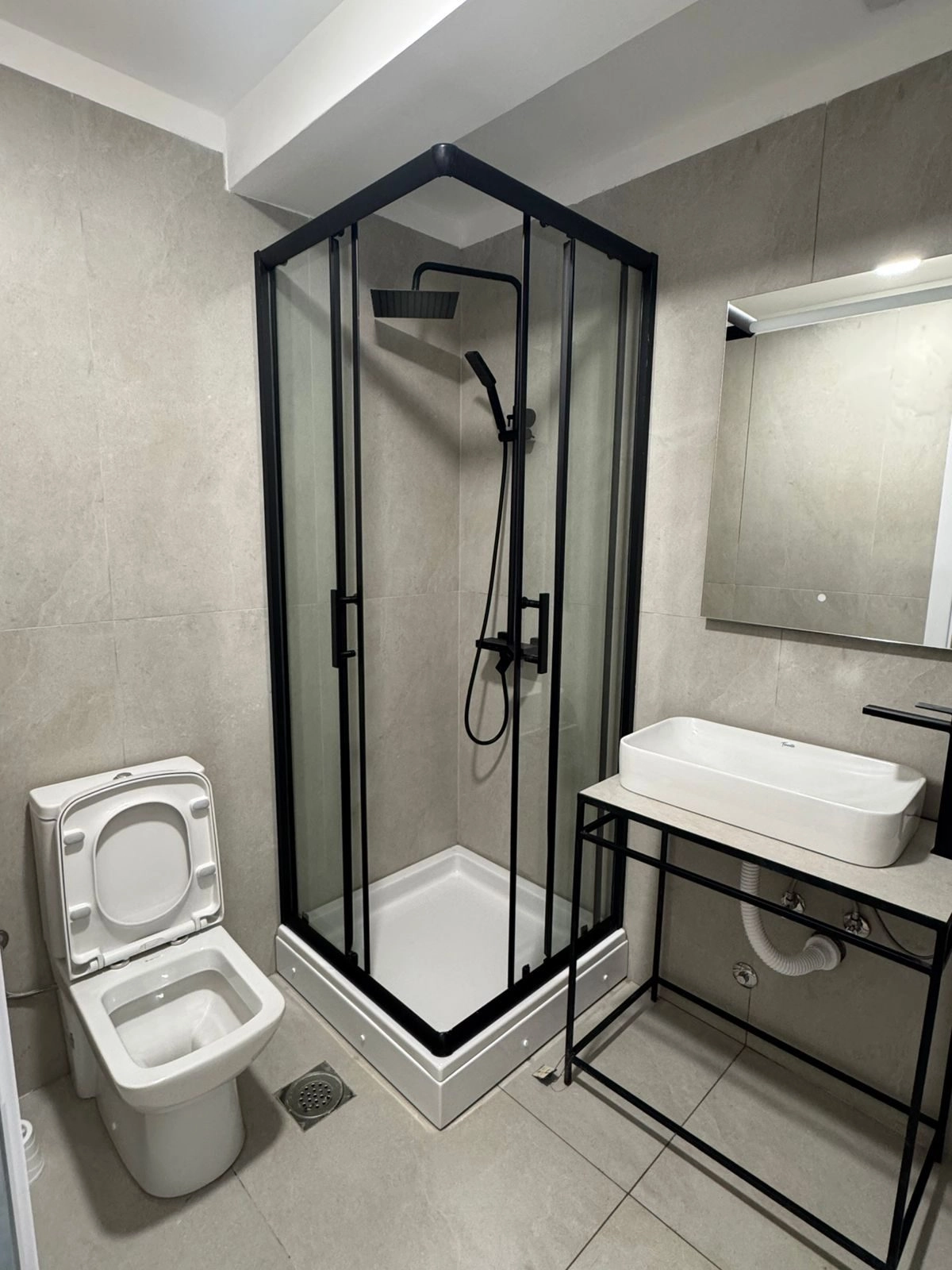Namjestena-garsonjera-37-m²-u-naselju-Momisici-Podgorica-5 Izdavanje: Garsonjera 37 m² – Momišići, Podgorica — fotografija 6