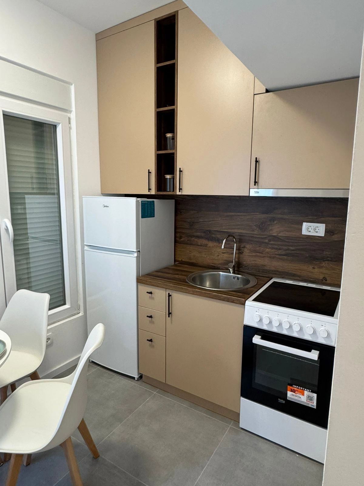 Namjestena-garsonjera-37-m²-u-naselju-Momisici-Podgorica-8 Izdavanje: Garsonjera 37 m² – Momišići, Podgorica — fotografija 9