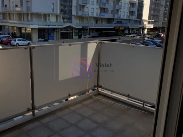 Namješten dvosoban stan u City kvartu, Podgorica — fotografija 9