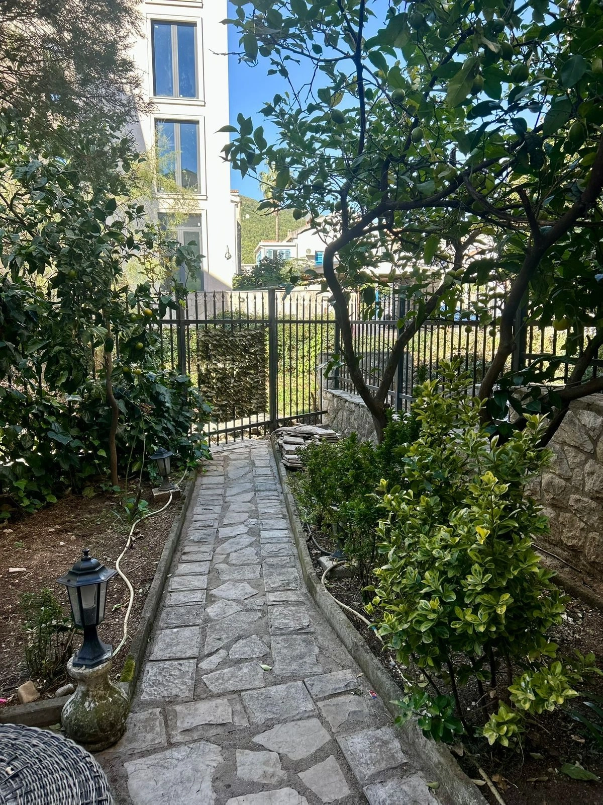 Jednosoban-stan-u-naselju-Velji-Vinogradi-Budva-1 Jednosoban stan 39 m² – Velji Vinogradi, Budva — fotografija 2