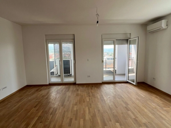 Trosoban stan 104 m² – Stari aerodrom, Podgorica — fotografija 6
