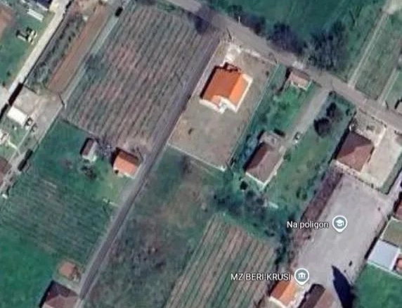 Urbanizovan plac od 1000 m² u naselju Beri