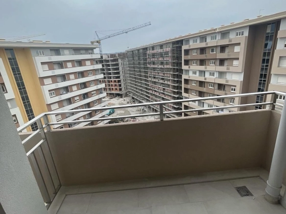 Trosoban stan 97 m² u Central Pointu
