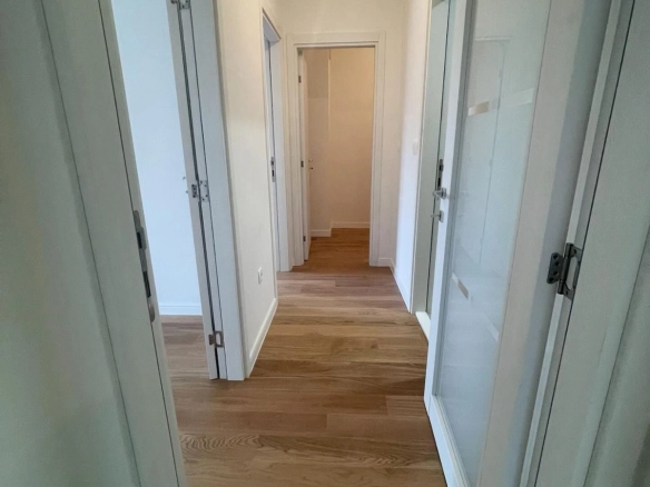 Izdavanje: Trosoban stan 97 m² – Central Point, Podgorica — fotografija 5