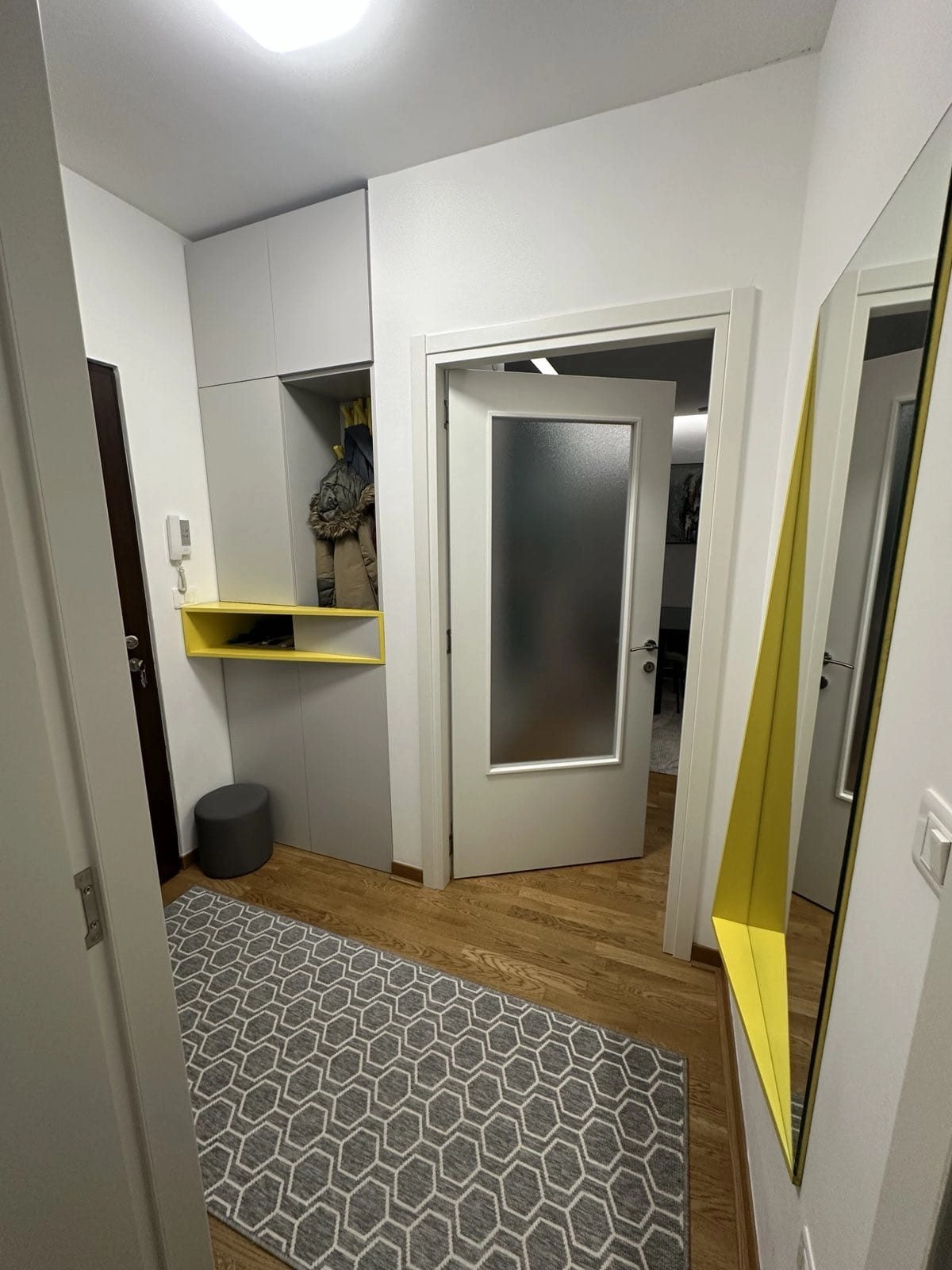 Dvosoban-stan-64-m²-u-naselju-City-kej-Podgorica-5 Dvosoban stan 64 m² – City kej, Podgorica — fotografija 6