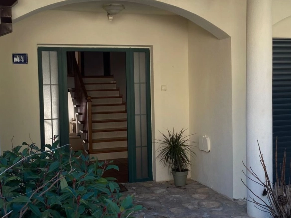 Izdavanje: Kuća 285 m² – Gorica C, Podgorica — fotografija 2