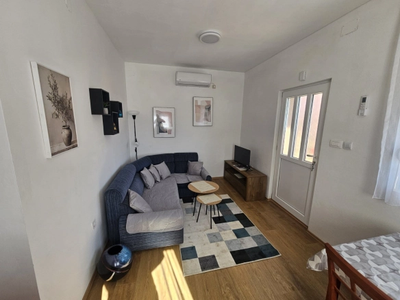 Izdavanje: Jednosoban stan 38 m² – Zagorič, Podgorica — fotografija 2