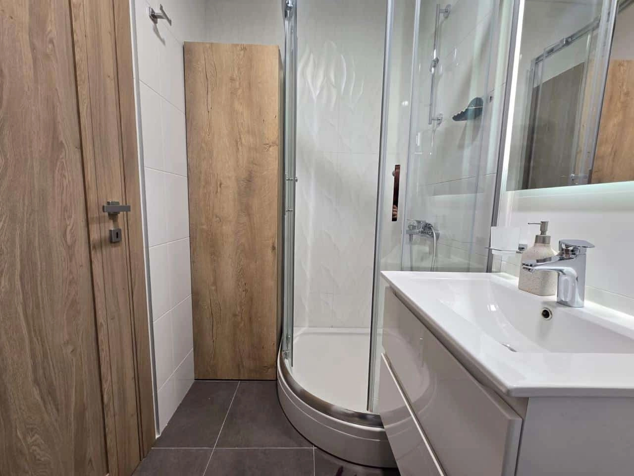 Garsonjera-za-izdavanje-u-Master-kvartu-Podgorica-2 Garsonjera 26 m² u Master kvartu, Podgorica — fotografija 3